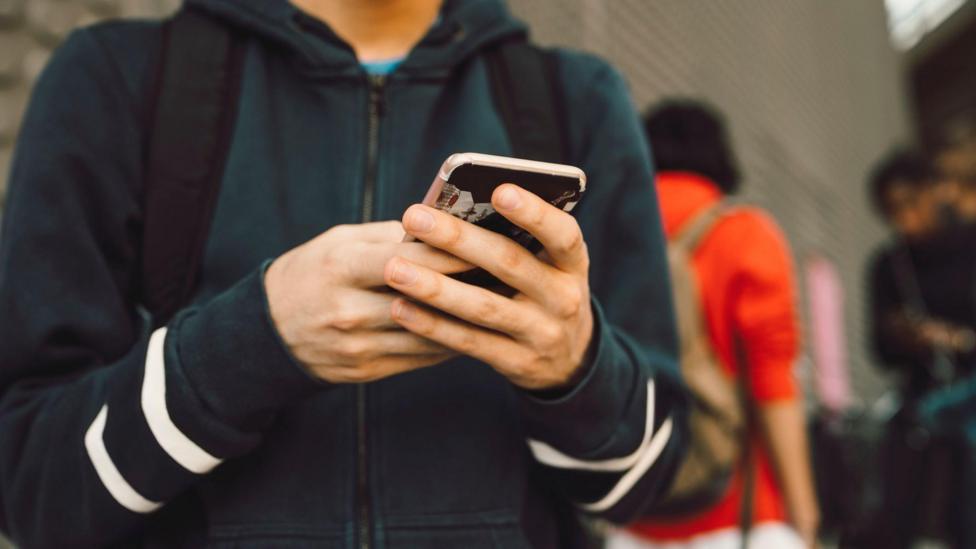 UK police bosses say unsafe social media platforms should be blocked for under-16s
